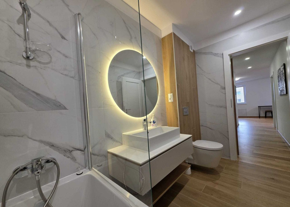 Inchiriere apartament 2 camere Urban Plaza ( prima închiriere)