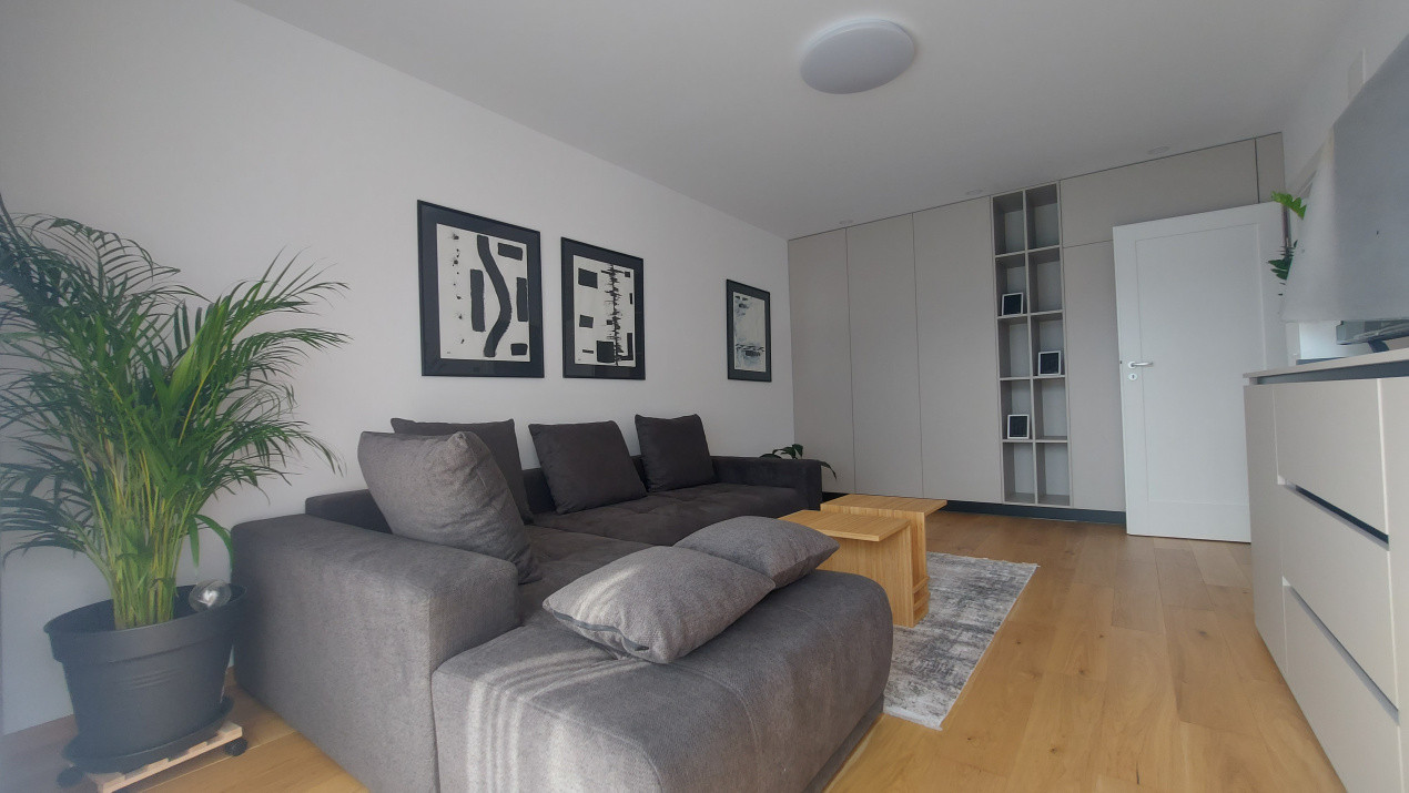 Inchiriere apartament 2 camere Urban Plaza ( prima închiriere)
