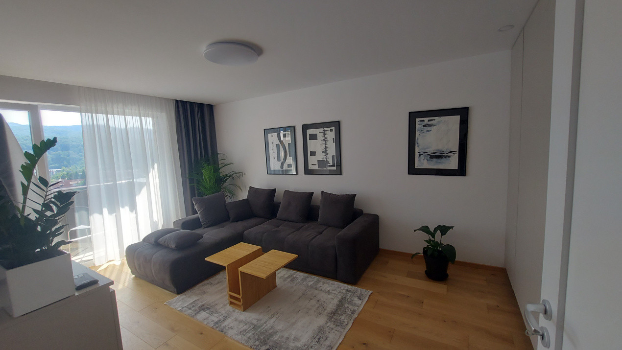Inchiriere apartament 2 camere Urban Plaza ( prima închiriere)