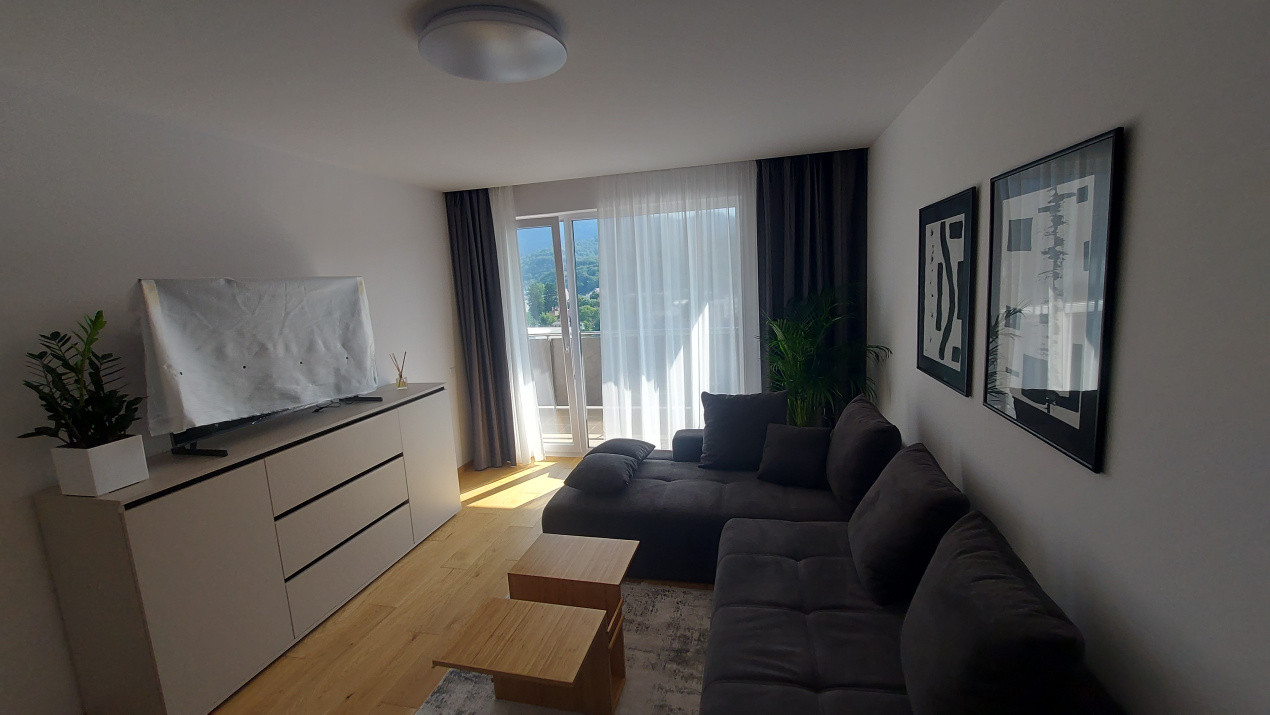 Inchiriere apartament 2 camere Urban Plaza ( prima închiriere)