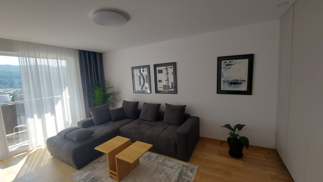 Inchiriere apartament 2 camere Urban Plaza ( prima închiriere)