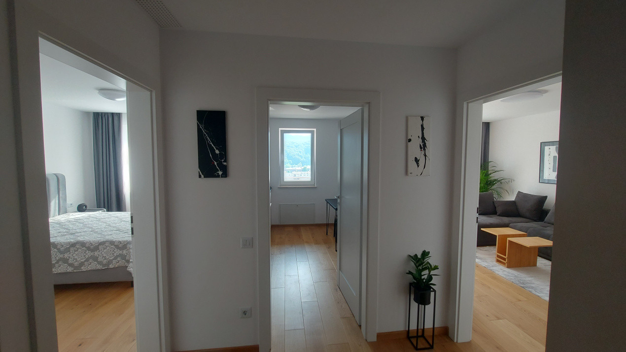 Inchiriere apartament 2 camere Urban Plaza ( prima închiriere)
