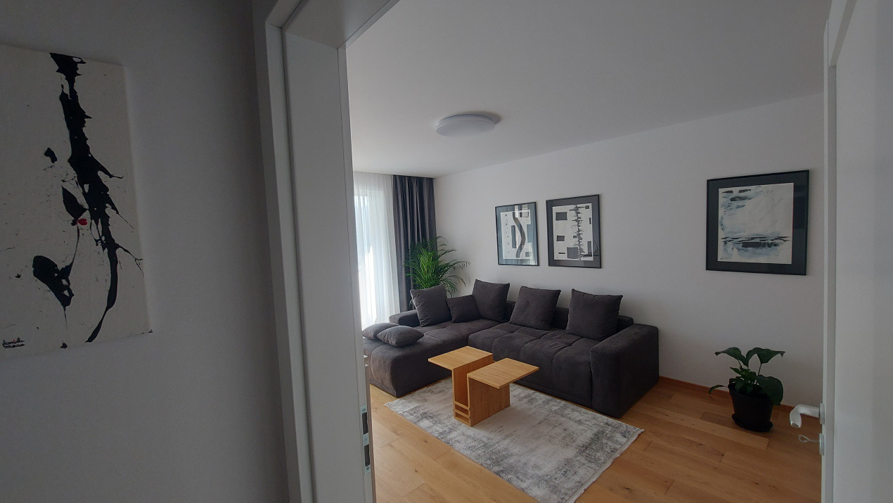 Inchiriere apartament 2 camere Urban Plaza ( prima închiriere)