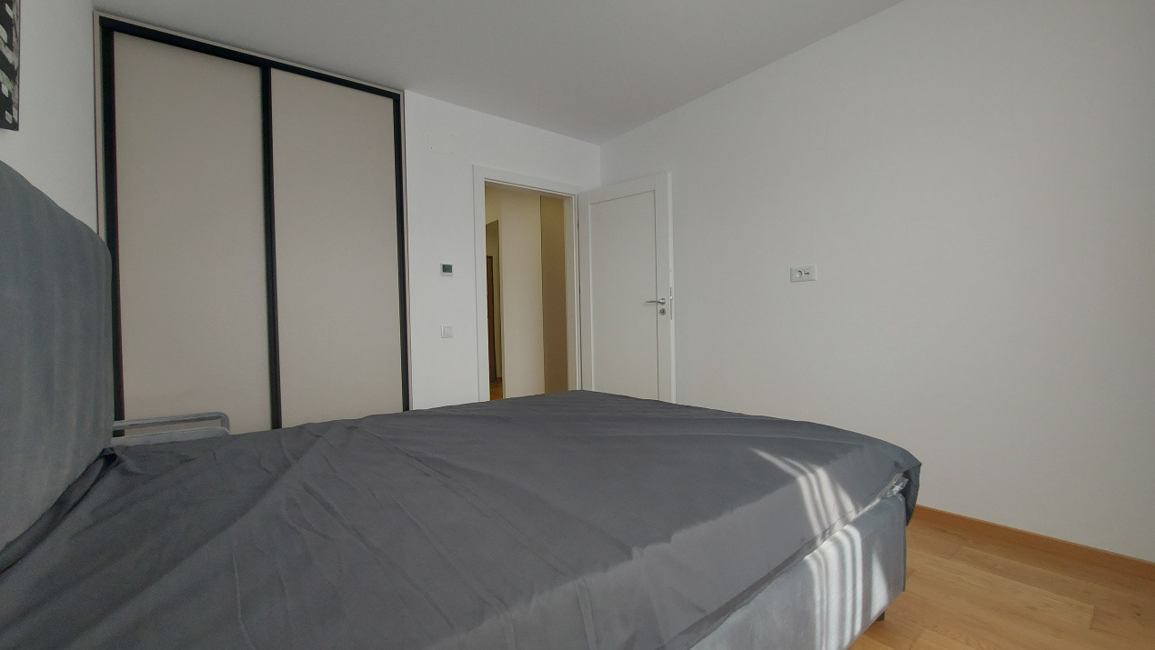 Inchiriere apartament 2 camere Urban Plaza 700€ ( prima închiriere)