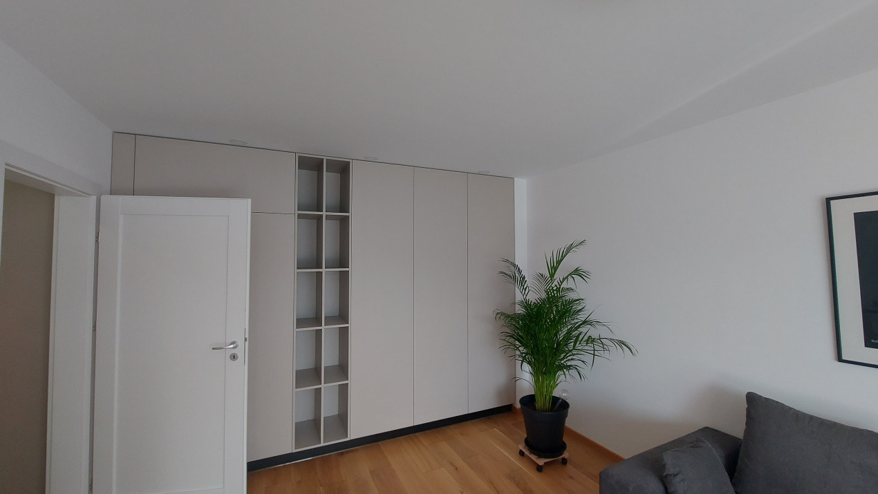 Inchiriere apartament 2 camere Urban Plaza 700€ ( prima închiriere)