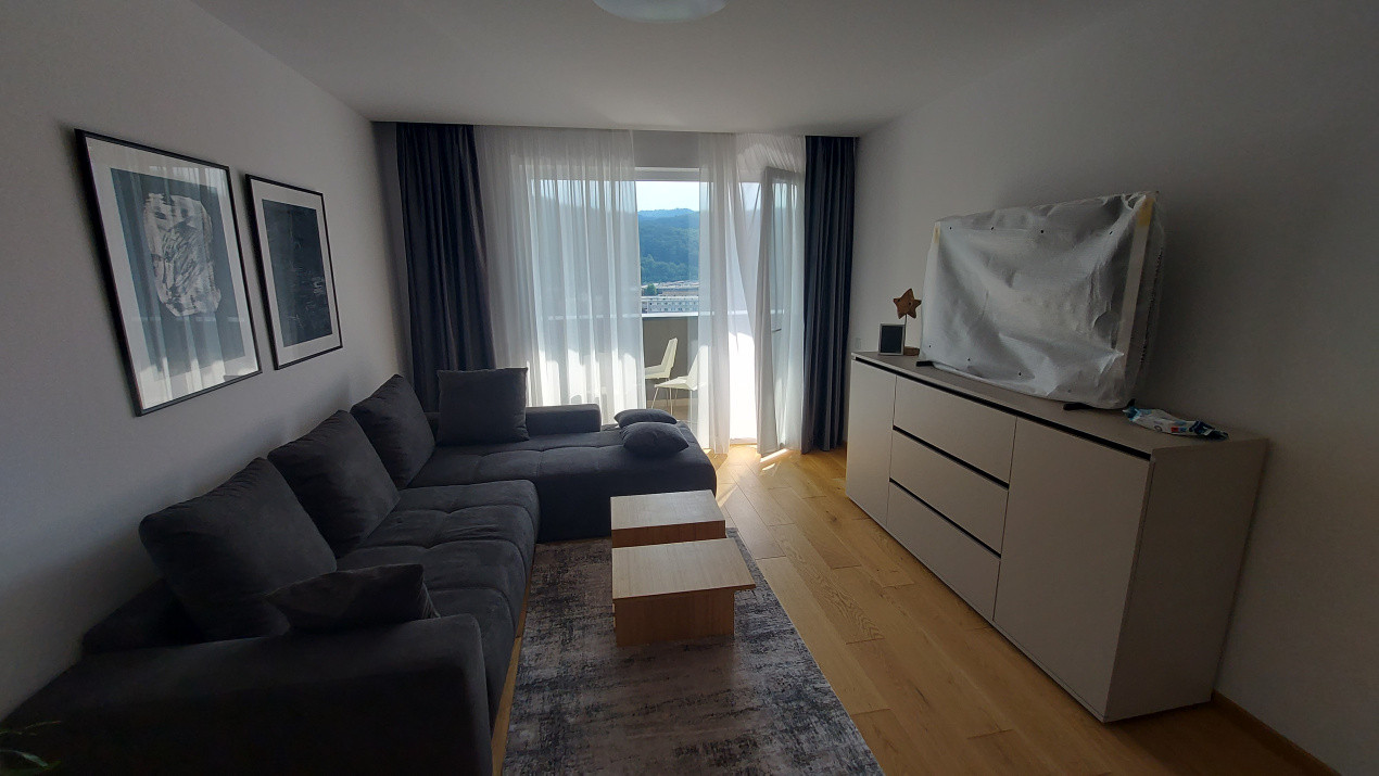 Inchiriere apartament 2 camere Urban Plaza 700€ ( prima închiriere)