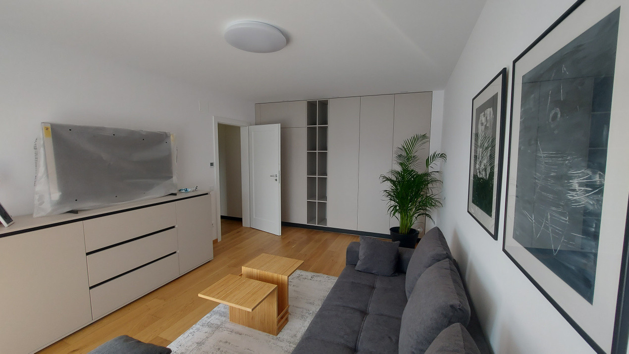 Inchiriere apartament 2 camere Urban Plaza 700€ ( prima închiriere)