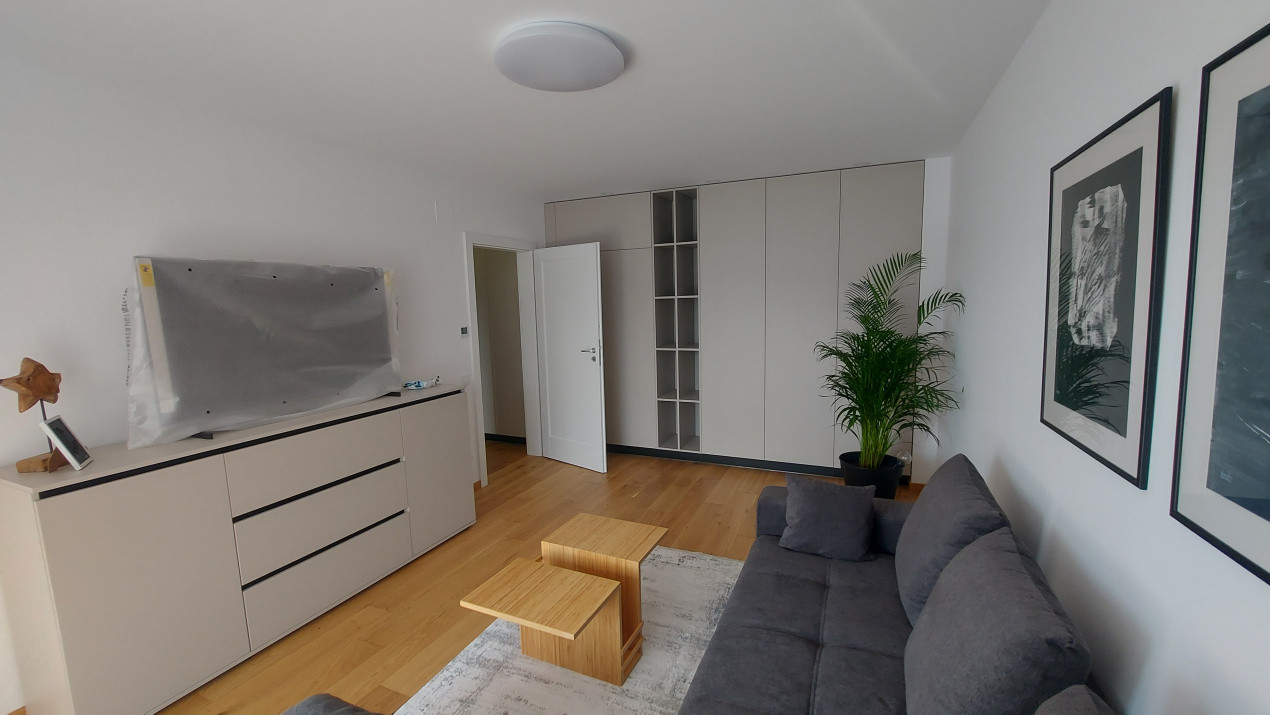 Inchiriere apartament 2 camere Urban Plaza 700€ ( prima închiriere)