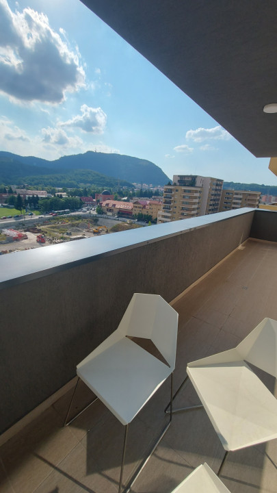 Inchiriere apartament 2 camere Urban Plaza 700€ ( prima închiriere)