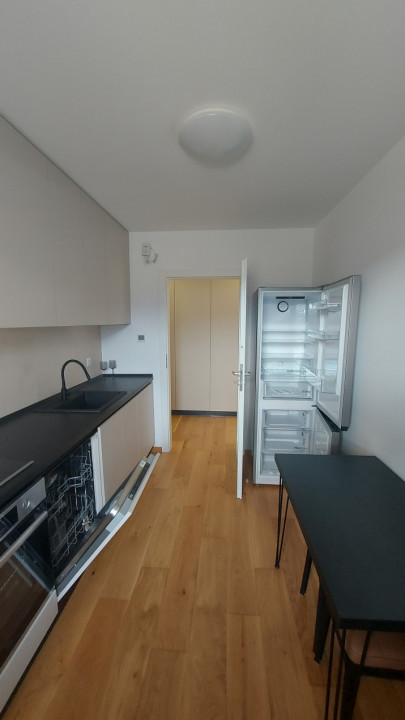 Inchiriere apartament 2 camere Urban Plaza 700€ ( prima închiriere)