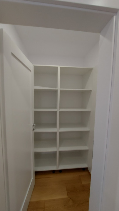 Inchiriere apartament 2 camere Urban Plaza 700€ ( prima închiriere)