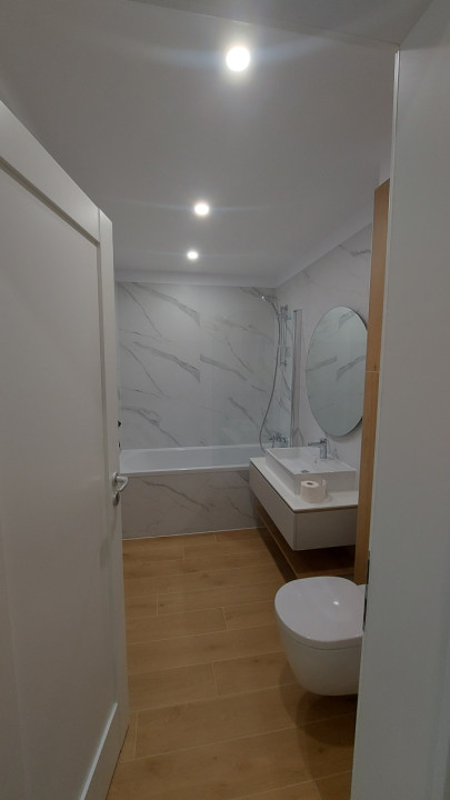 Inchiriere apartament 2 camere Urban Plaza 700€ ( prima închiriere)