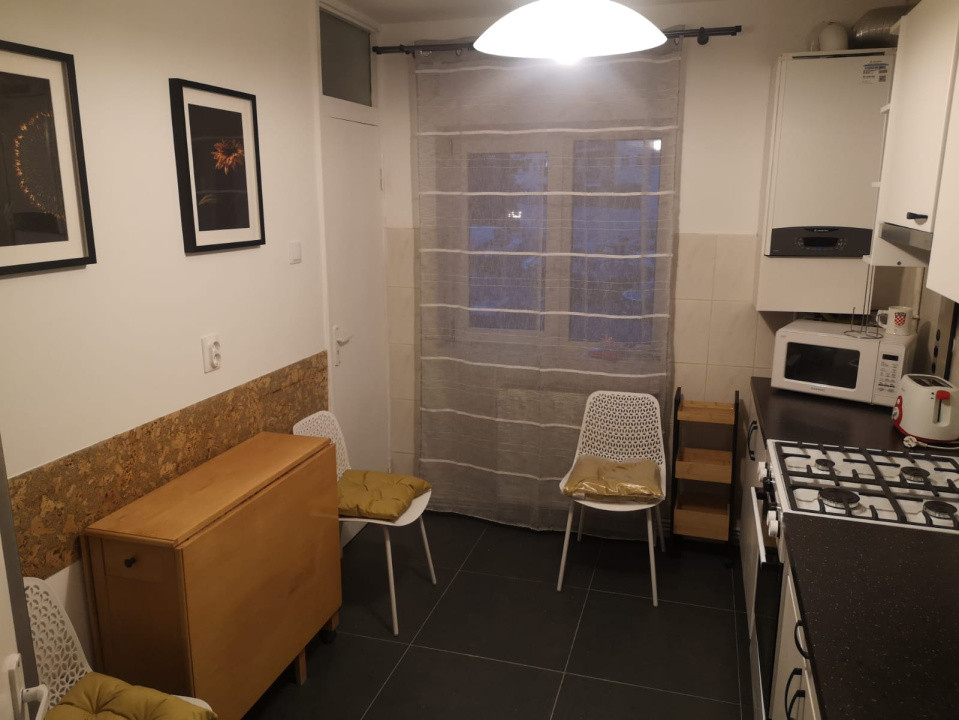 Apartament 2 camere, decomandat,  Zorilor