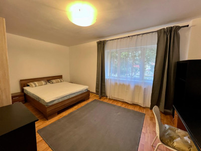Apartament 2 camere, decomandat,  Zorilor