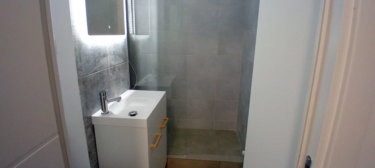 Apartament la prima inchiriere, Manastur