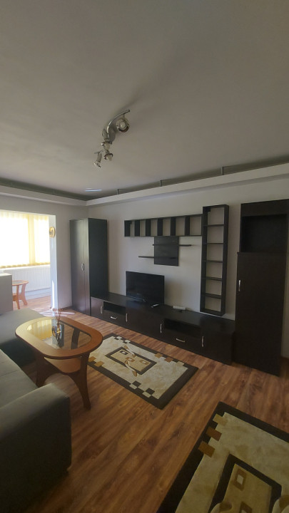 Inchiriere apartament 3 camere 550€ strada Argintului