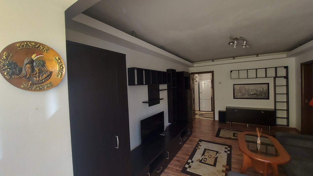 Inchiriere apartament 3 camere 550€ strada Argintului