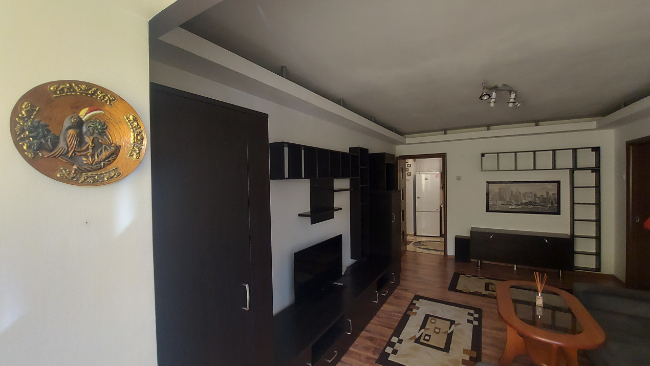 Inchiriere apartament 3 camere 550€ strada Argintului