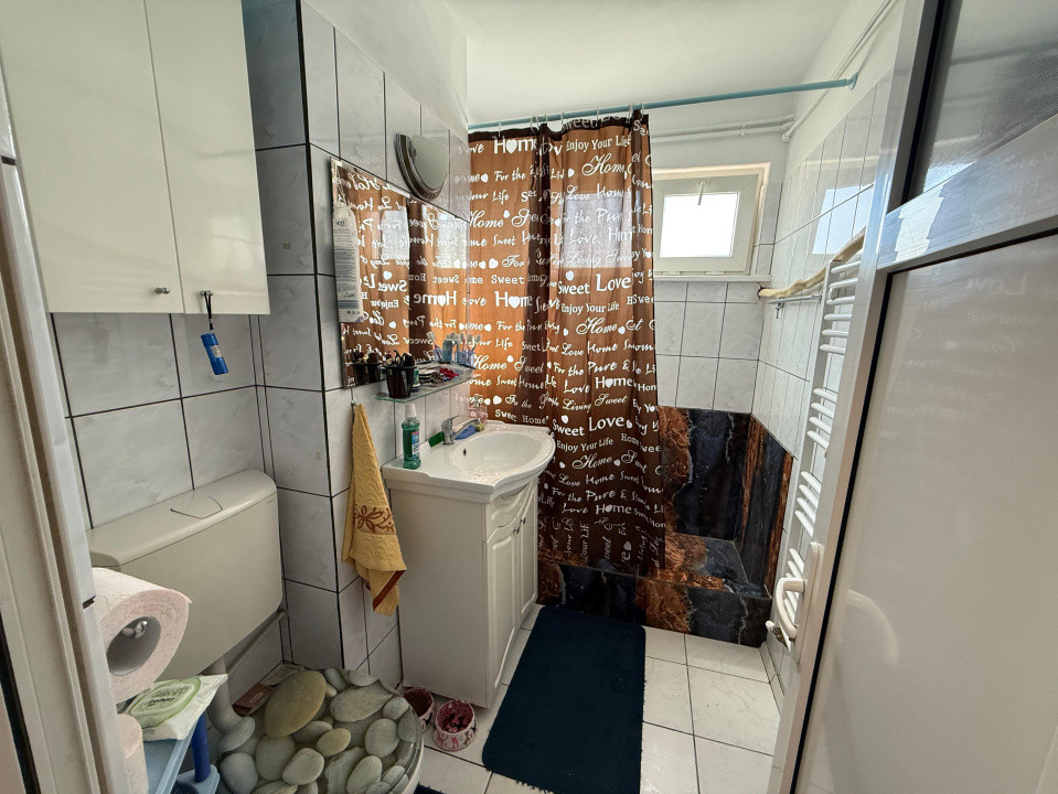 Apartament 2 camere, semidecomandat, 50mp, Cartier Brazda Lui Novac