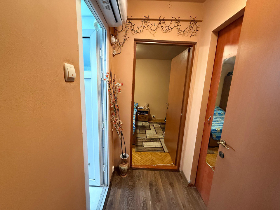 Apartament 2 camere, semidecomandat, 50mp, Cartier Brazda Lui Novac