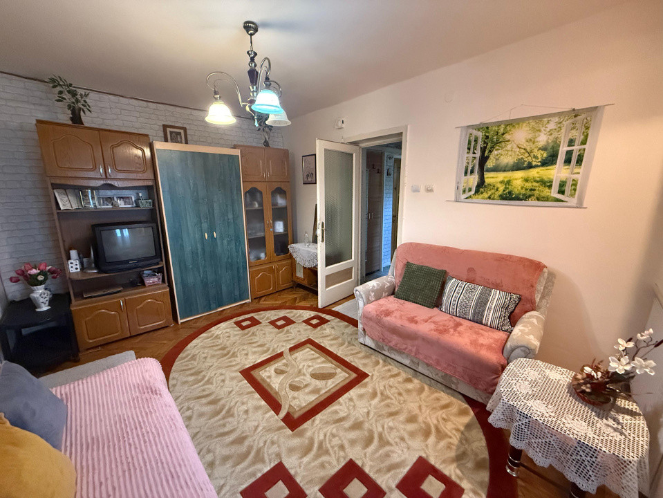 Apartament 2 camere, semidecomandat, 43 mp , Central , zona Ramada