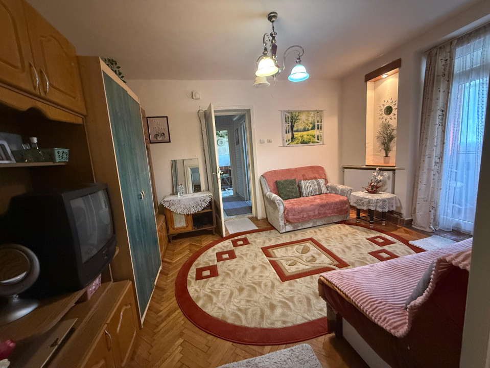 Apartament 2 camere, semidecomandat, 43 mp , Central , zona Ramada