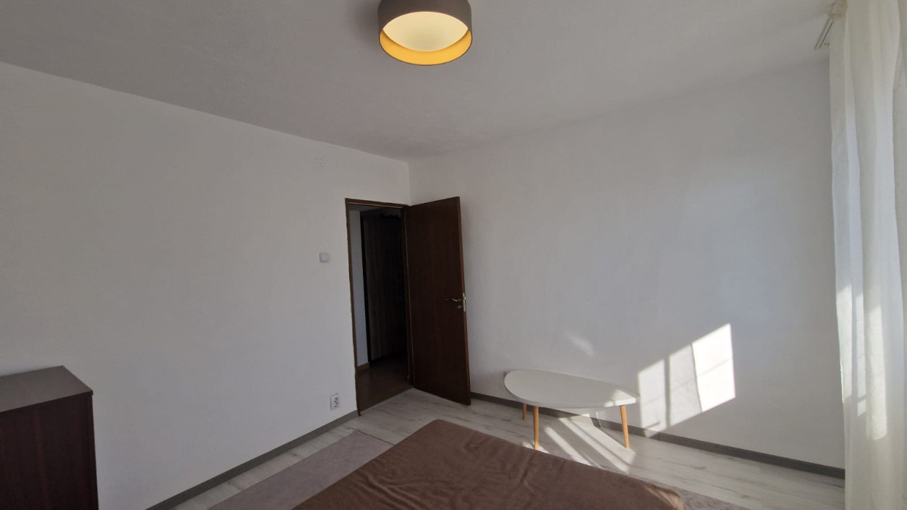 Apartament 3 camere, decomandat, 72mp, cartier Craiovita Noua, zona Orizont