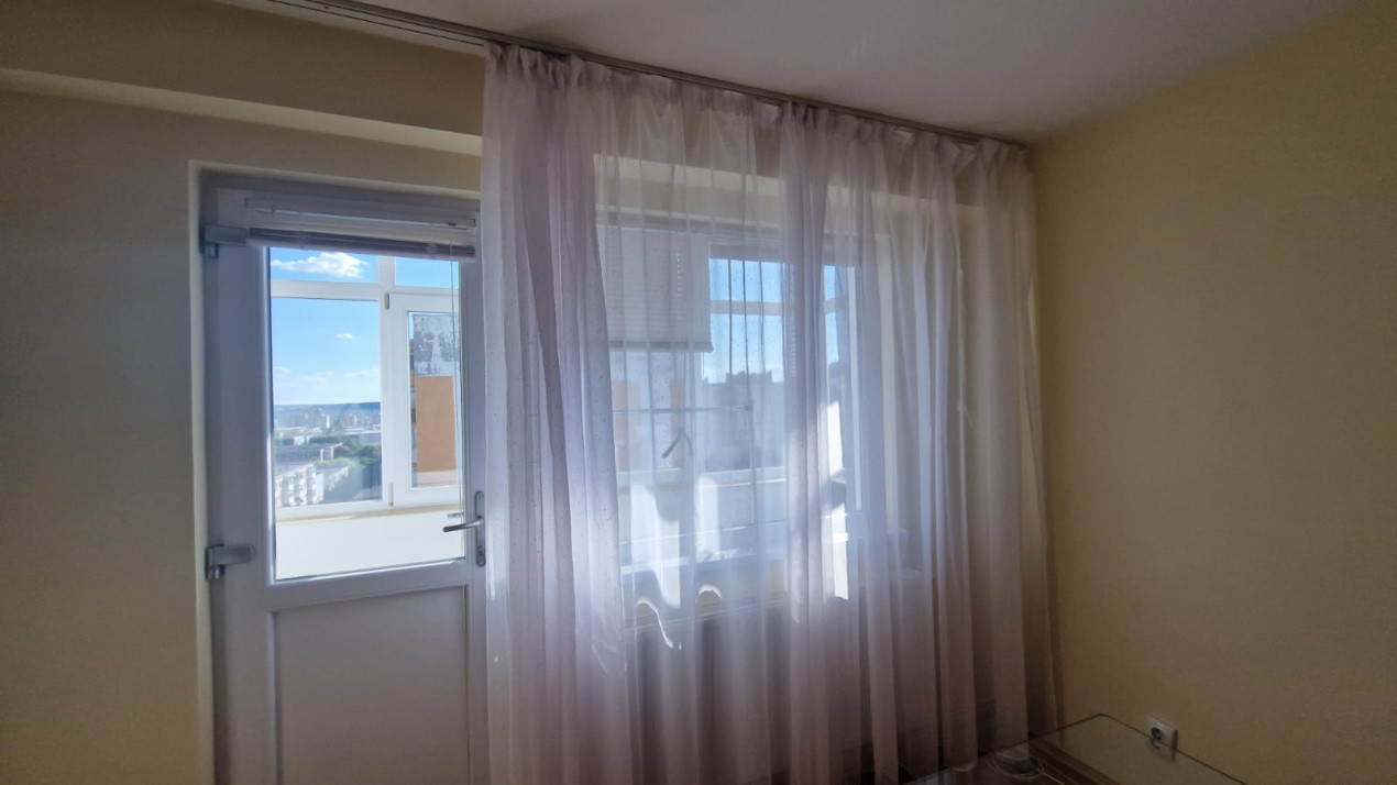 Apartament 3 camere, decomandat, 72mp, cartier Craiovita Noua, zona Orizont