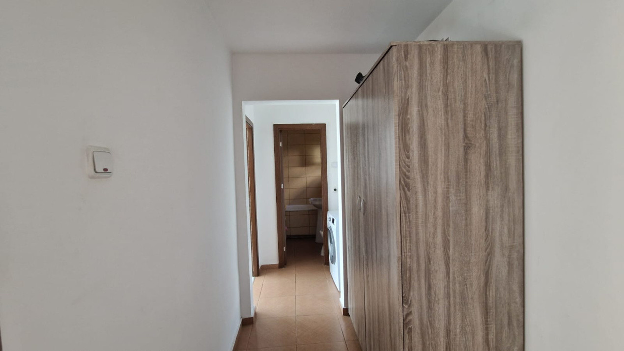 Apartament 3 camere, decomandat, 72mp, cartier Craiovita Noua, zona Orizont