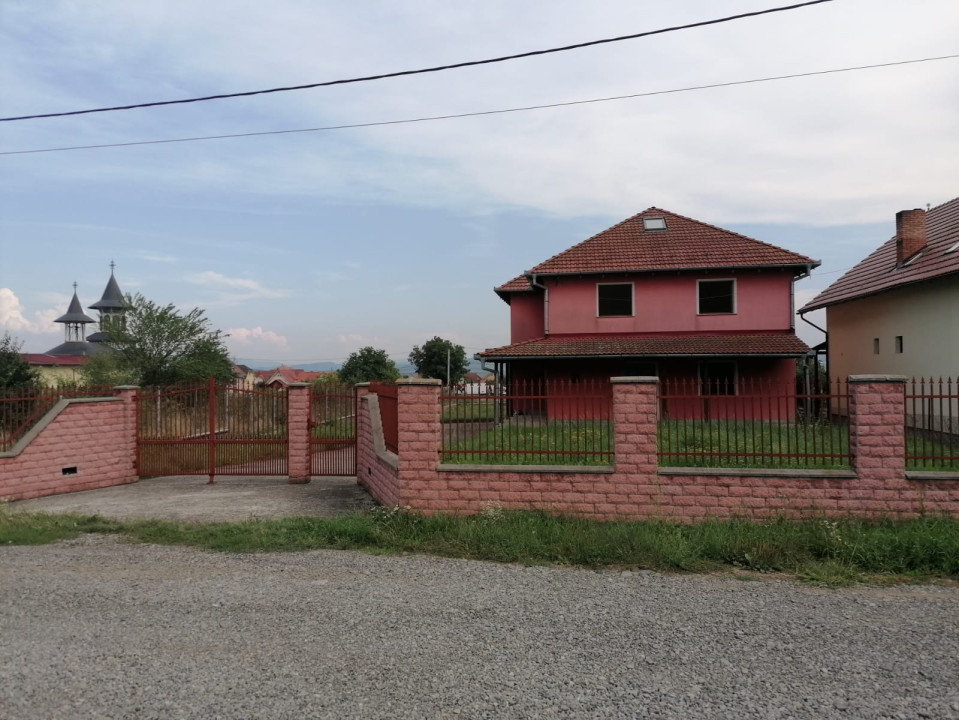 Casă - vilă de vânzare Reghin str. Mihai Viteazu