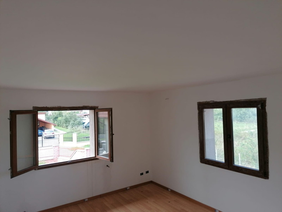 Casă - vilă de vânzare Reghin str. Mihai Viteazu