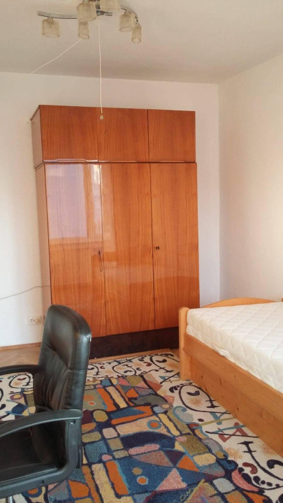 Ofertă de închiriere apart. cu 3 camere, Zorilor, 550 Eur