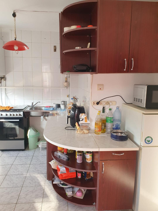 Închiriere apart. cu 2 camere, Zorilor la doar 450 Eur