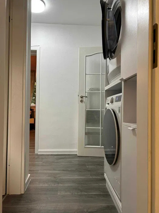 Apartament cu 3 camere, iar balconul generos este bucătărie - 4 spații de locuit