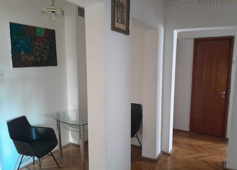 De închiriat apartament 4 camere –Calea Dumbrăvii –