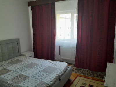 De închiriat apartament 4 camere –Calea Dumbrăvii –