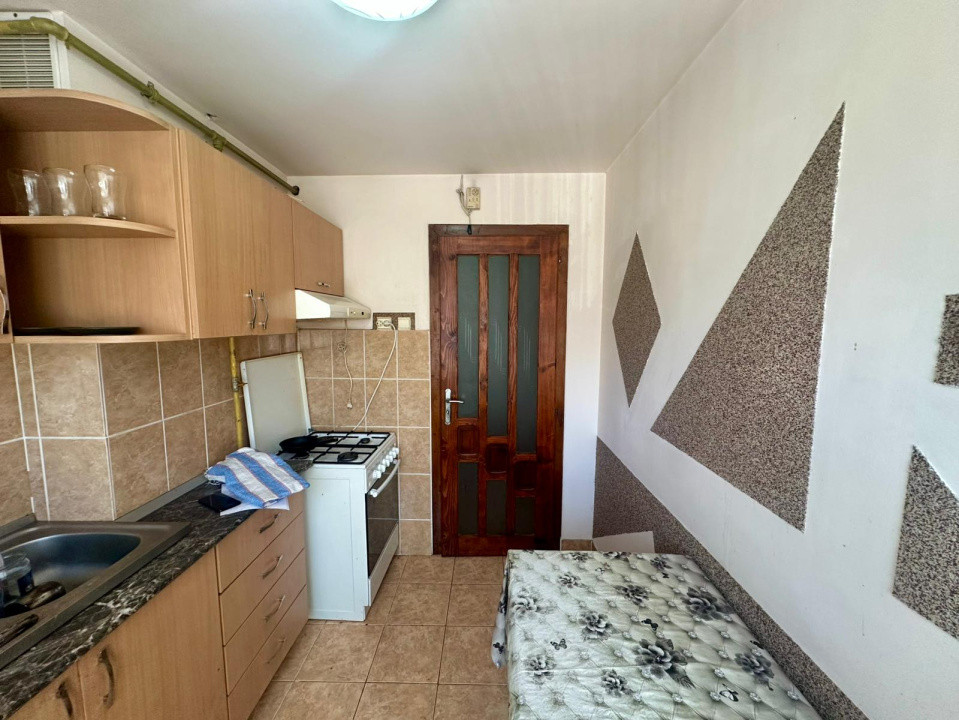 Apartament 3 camere zona Bizo