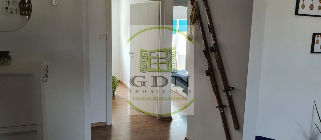 Inchiriere apartament 3 camere 600€