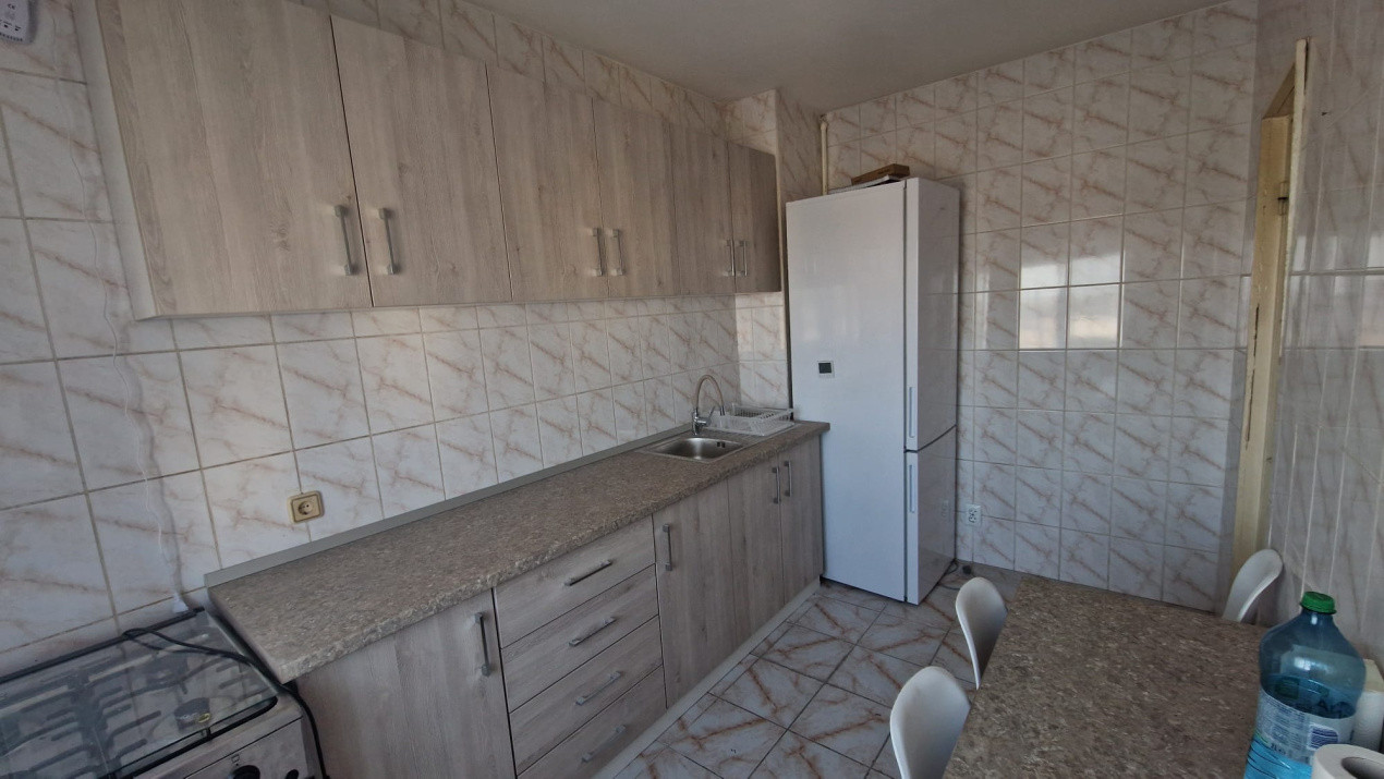 Apartament 3 camere, decomandat, 72mp, cartier 1 mai, zona Ciuperca