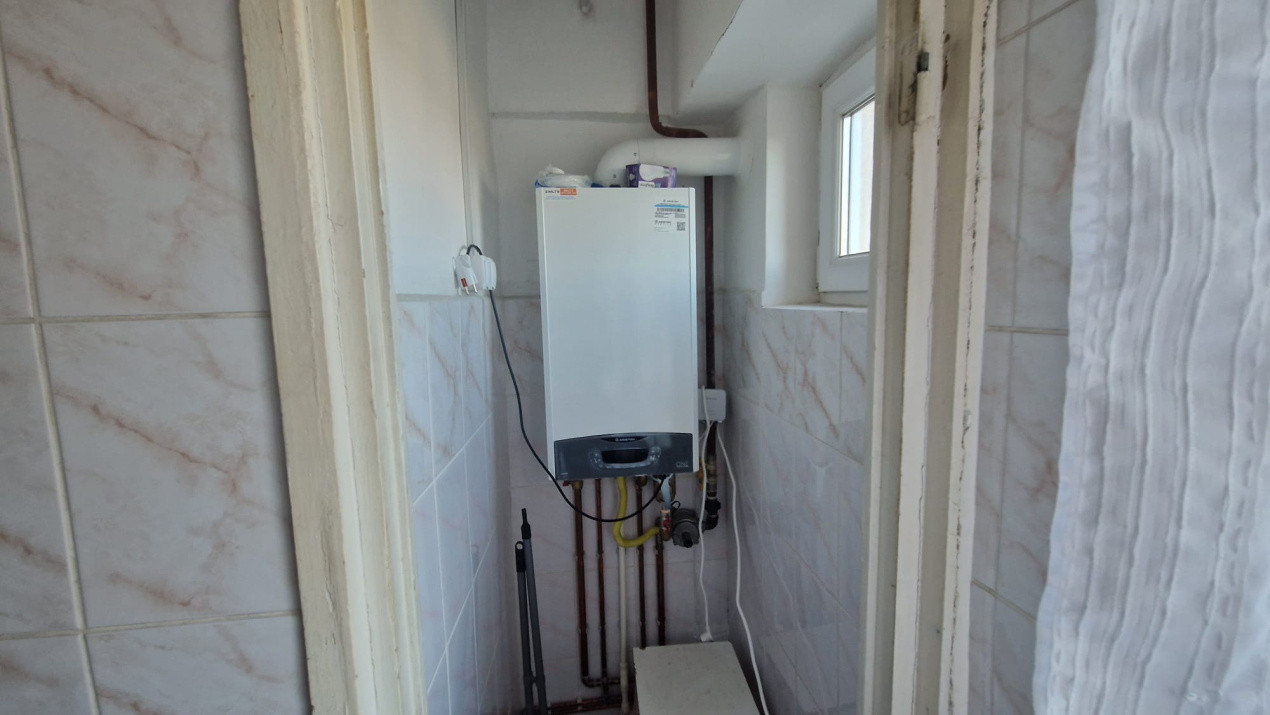 Apartament 3 camere, decomandat, 72mp, cartier 1 mai, zona Ciuperca