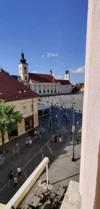 🏛️ Închiriere apartament superb – stil neoclasic, ultracentral, Sibiu 🏙️