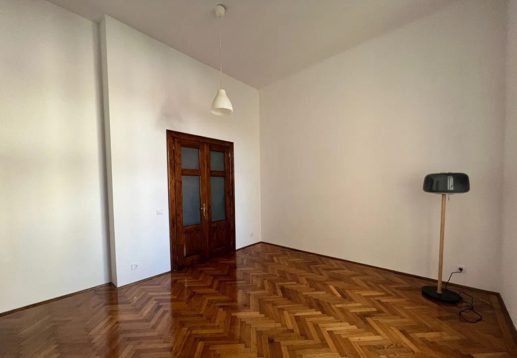 🏛️ Închiriere apartament superb – stil neoclasic, ultracentral, Sibiu 🏙️