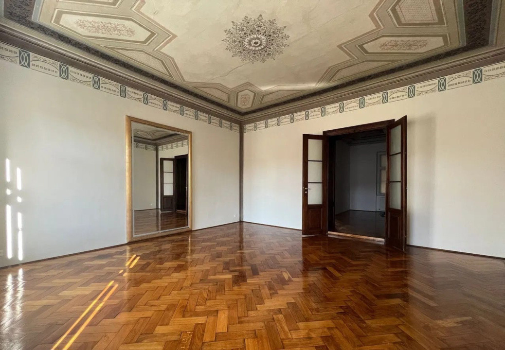 🏛️ Închiriere apartament superb – stil neoclasic, ultracentral, Sibiu 🏙️