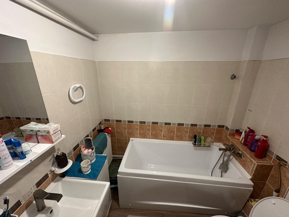 Apartament mobilat și utilat