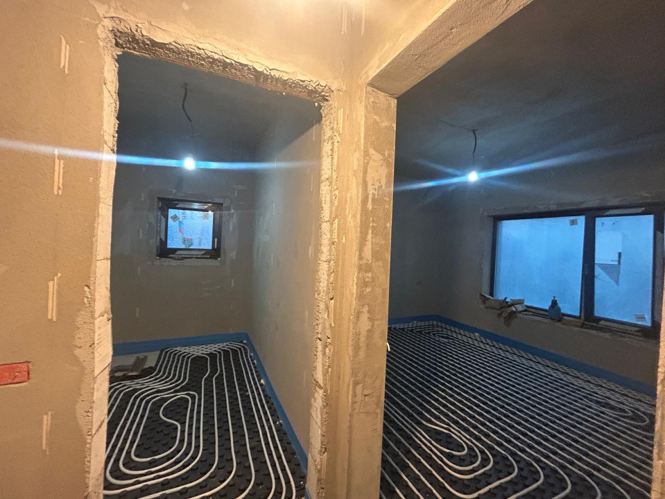 Casa plan parter, la rosu, 380 MP, 110 MP utili, Preajba