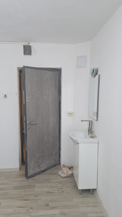🏠 Garsonieră de vânzare – Cisnădie, etaj 1/4