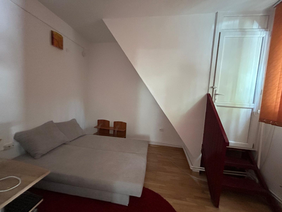 Casa S+P+M, 245 MP teren, 201 MP utili, Central