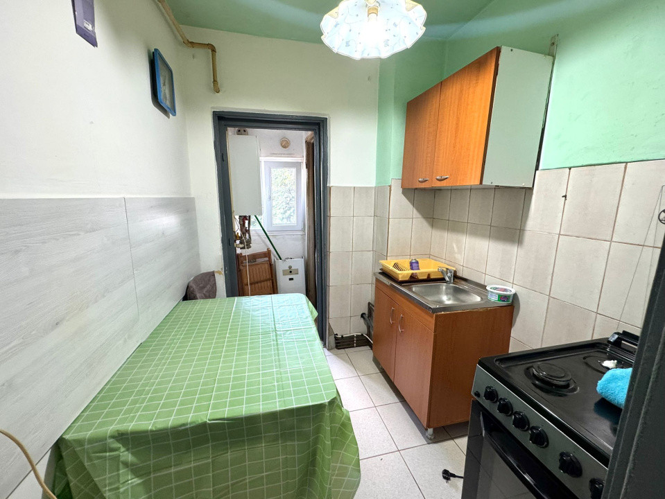 Apartament cu 1 camera de vanzare - etaj 1 - Decebal