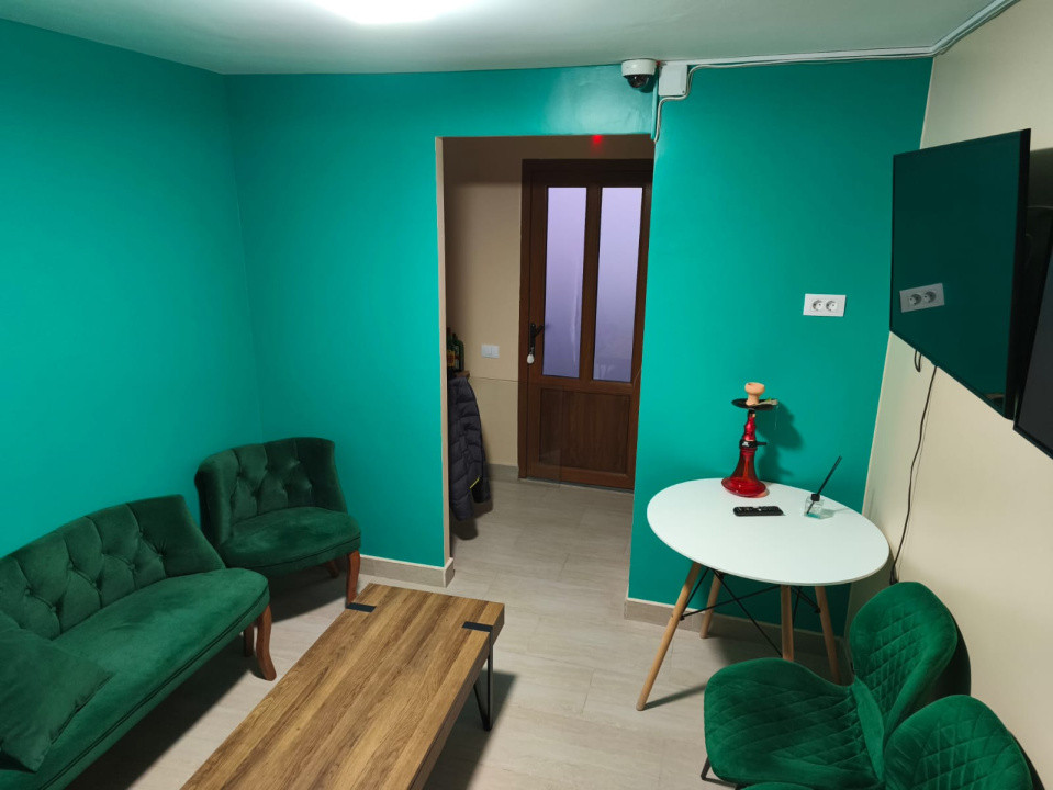 Spatiu comercial de vanzare ,65 mp 