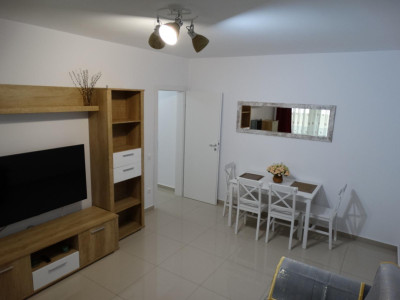 Apartament 2 camere decomandate-57 mp-prima închiriere -zona Dedeman